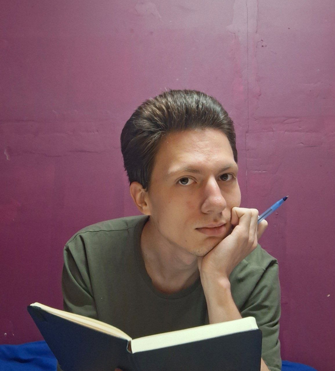 Arlo Obey AI Visual Direction Designer